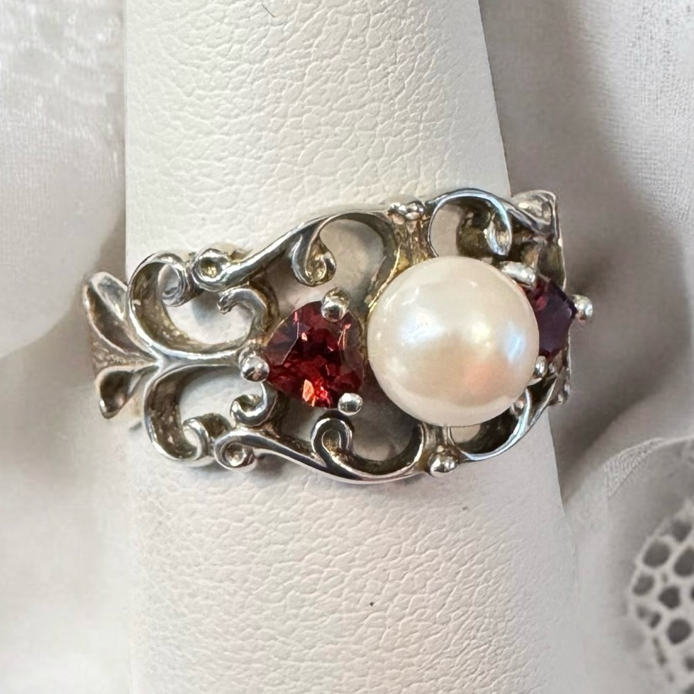 Vintage Pearl & Garnet Sterling Silver Ring